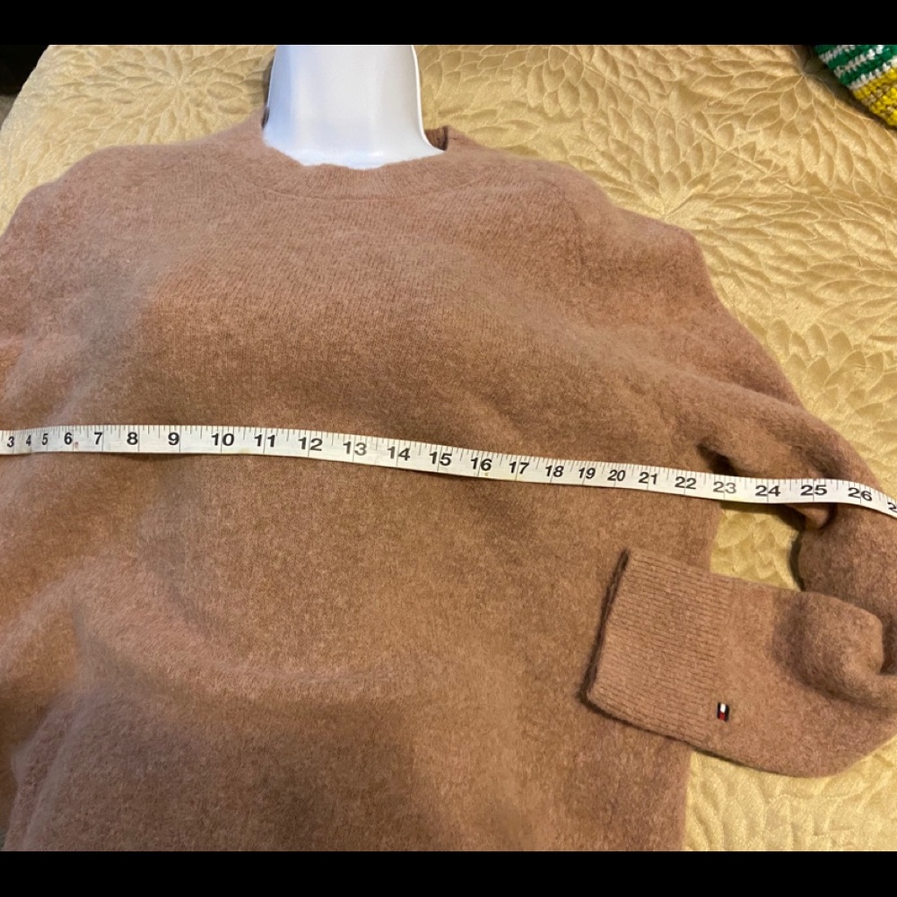 Woman’s Tommy Hilfiger Beautiful sweater Extra large 💕 - Picture 8 of 10